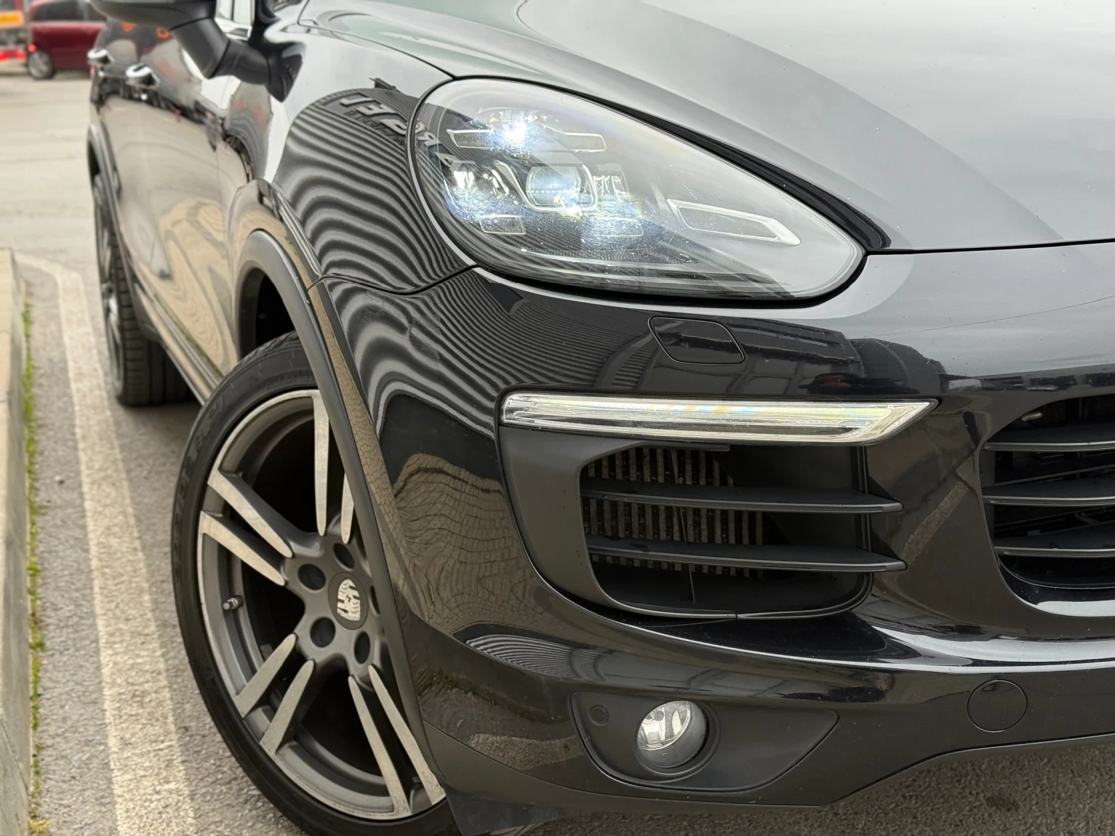 Porsche Cayenne Facelift+ Led+ 3.0TDI V6+ 4x4+ Подгрев, снимка 8 - Автомобили и джипове - 53884911