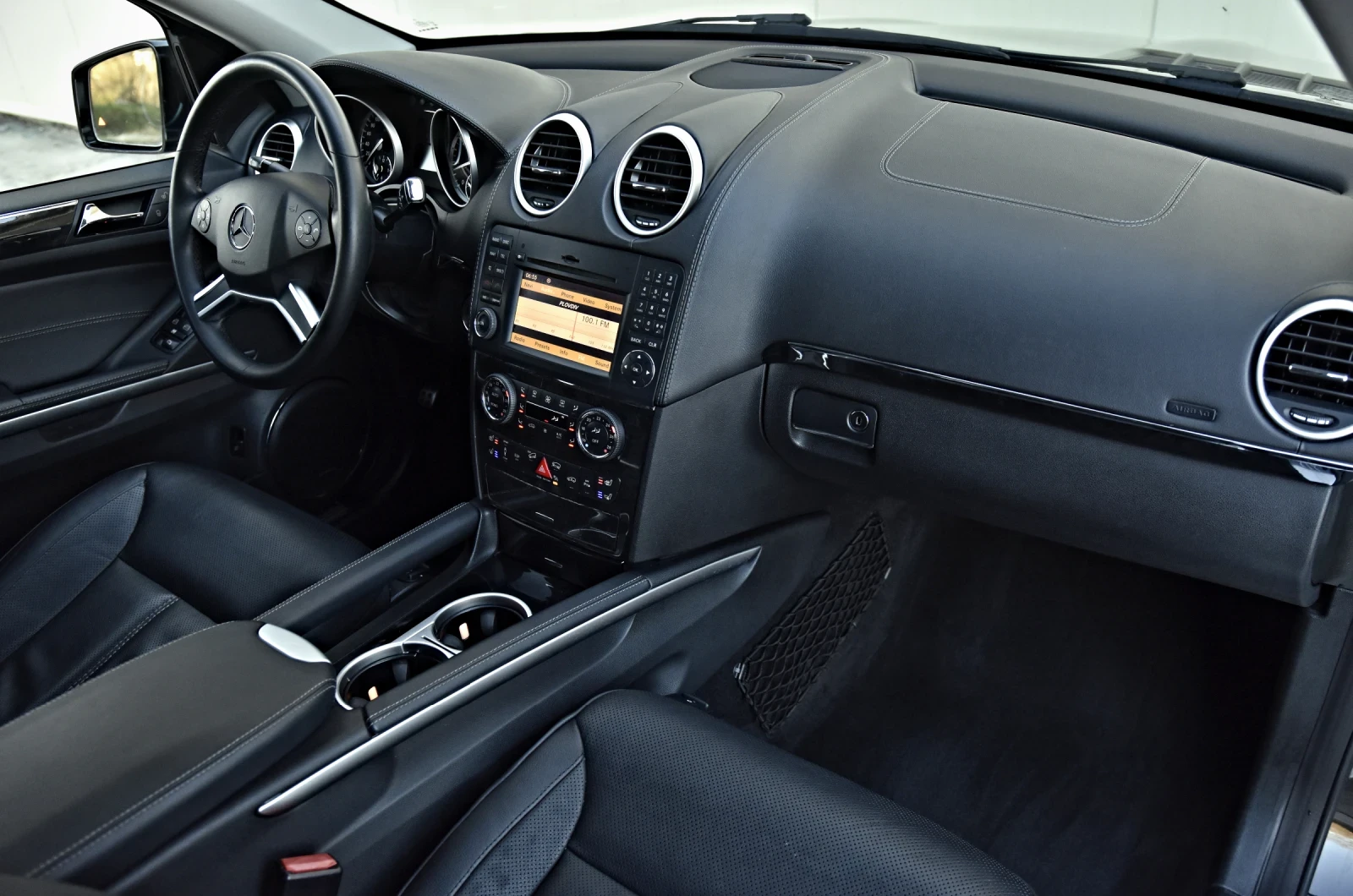 Mercedes-Benz GL 500 Grand edition full maxx, снимка 9 - Автомобили и джипове - 54650465