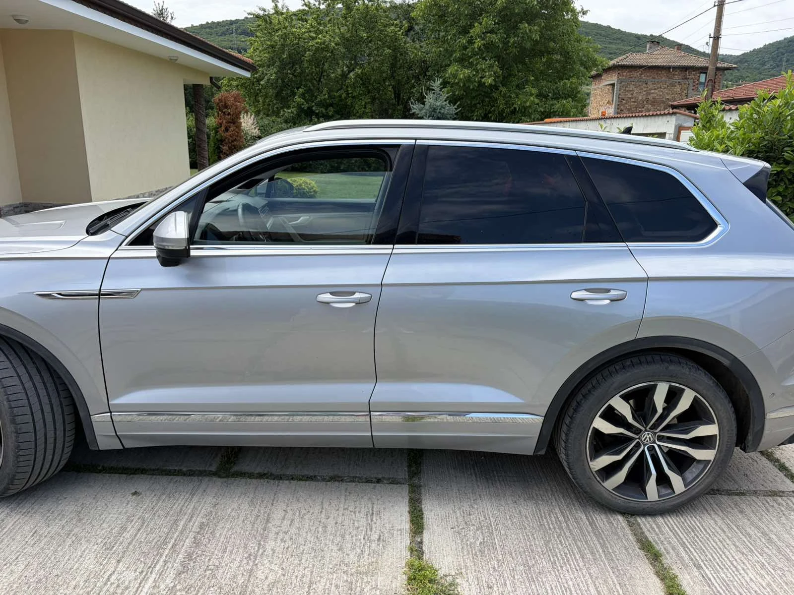 VW Touareg 3.0 TDI V6, снимка 6 - Автомобили и джипове - 54808783