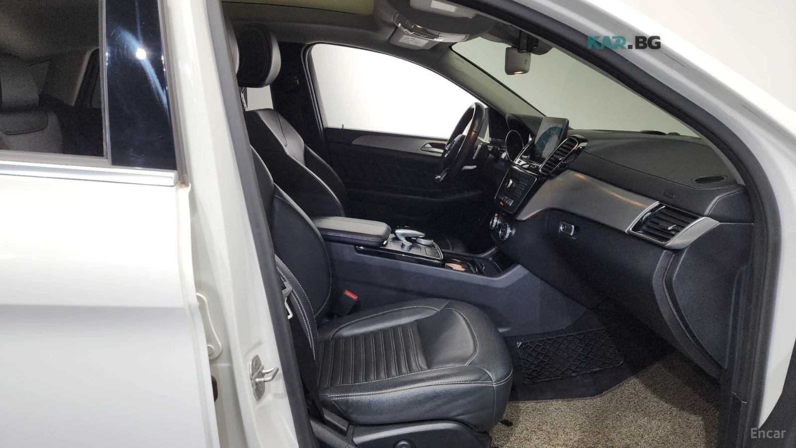 Mercedes-Benz GLE 350 d* 4MATIC* ПОДГРЕВ* 360* КАМЕРА* SUNROOF* , снимка 9 - Автомобили и джипове - 54934115