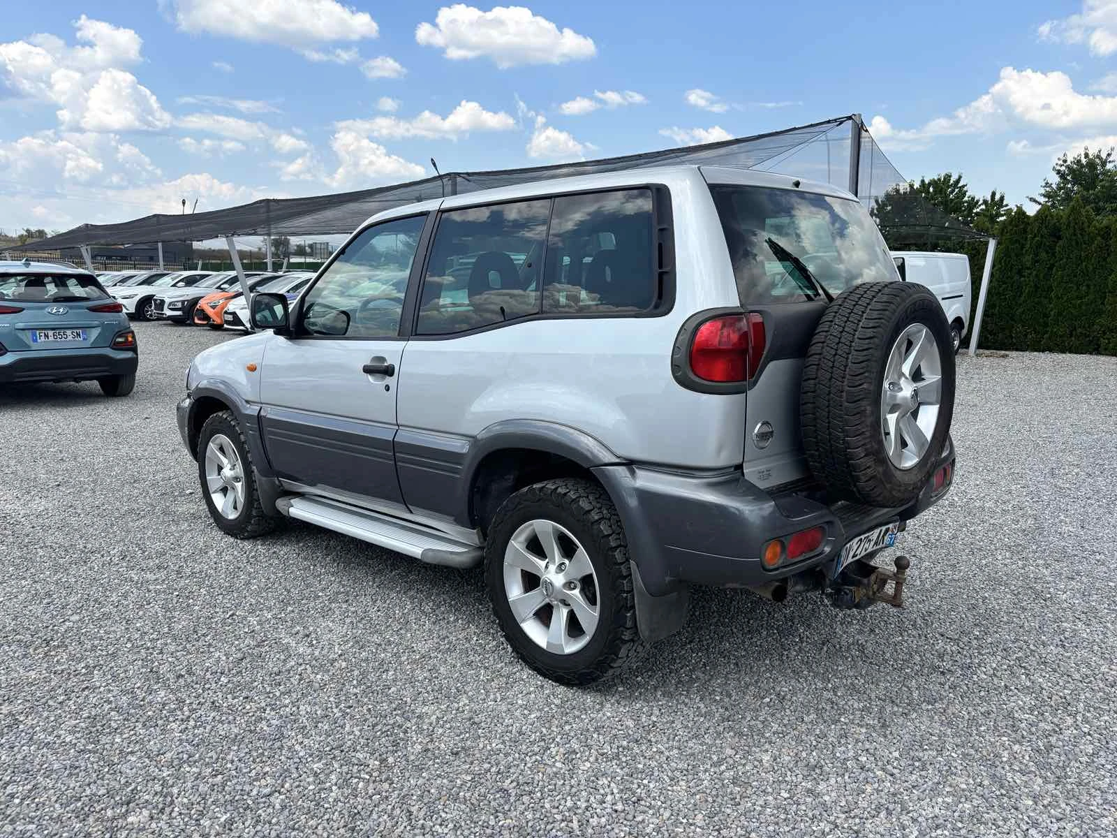 Nissan Terrano 3.0.154.Кс, снимка 5 - Автомобили и джипове - 55162829