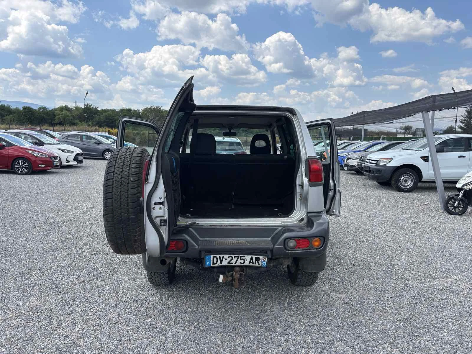 Nissan Terrano 3.0.154.Кс, снимка 9 - Автомобили и джипове - 55162829