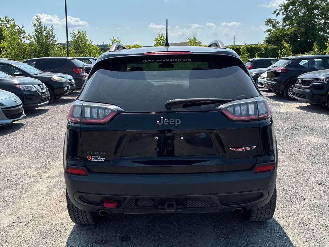 Jeep Cherokee * Trailhawk * CARFAX * ОФИЦИАЛЕН ДИЛЪР, снимка 4 - Автомобили и джипове - 55508686