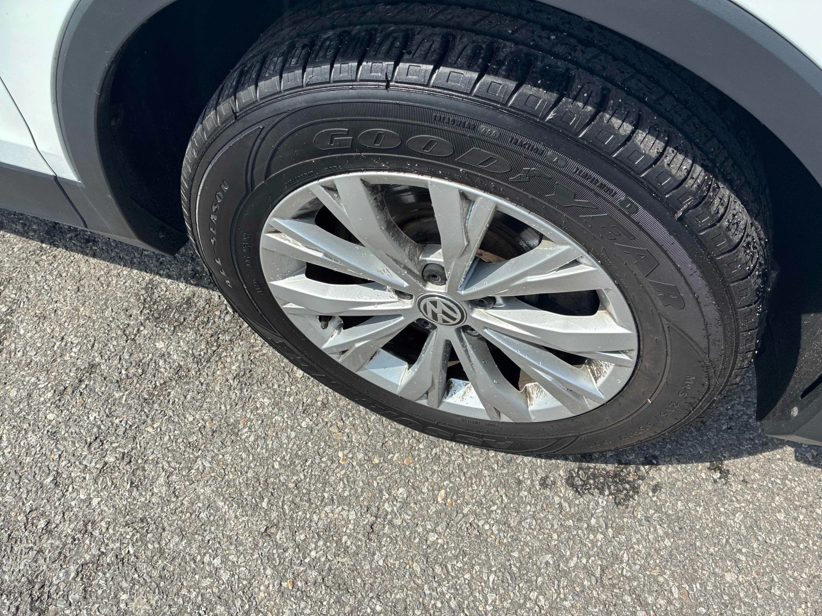 VW Tiguan / АВТОКРЕДИТ БЕЗ ПЪРВОНАЧАЛНА ВНОСКА /, снимка 7 - Автомобили и джипове - 56130635