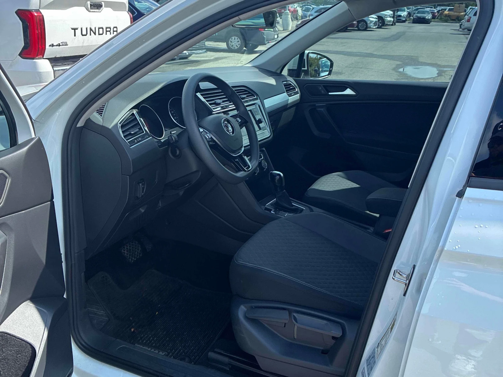 VW Tiguan / АВТОКРЕДИТ БЕЗ ПЪРВОНАЧАЛНА ВНОСКА /, снимка 6 - Автомобили и джипове - 56130635