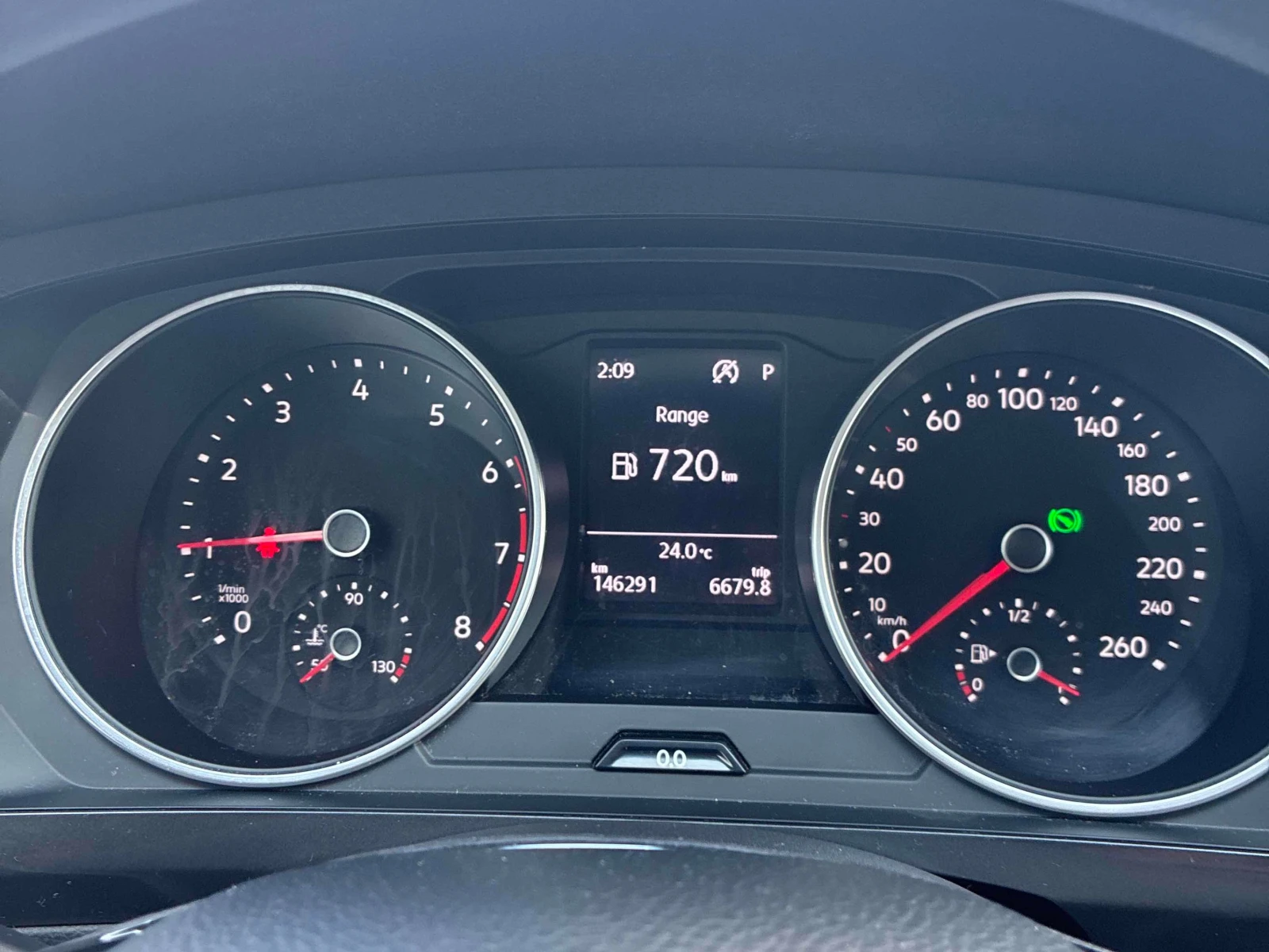 VW Tiguan / АВТОКРЕДИТ БЕЗ ПЪРВОНАЧАЛНА ВНОСКА /, снимка 8 - Автомобили и джипове - 56130635