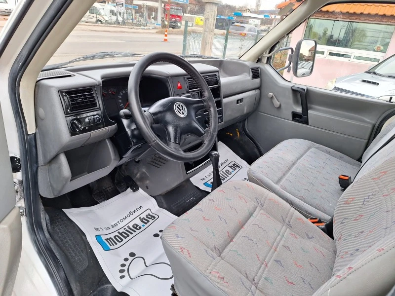 VW Transporter 2.5 tdi 102ks bordovi!, снимка 10 - Бусове и автобуси - 43674419