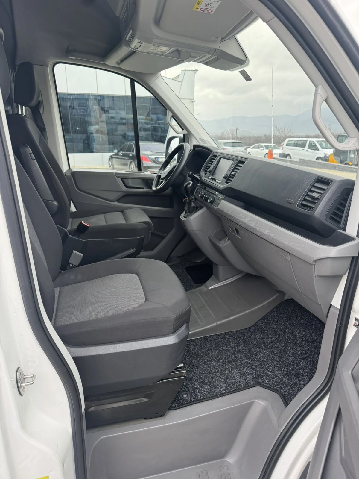 VW Crafter 2.0 TDI/����� | Mobile.bg � ����������� 10