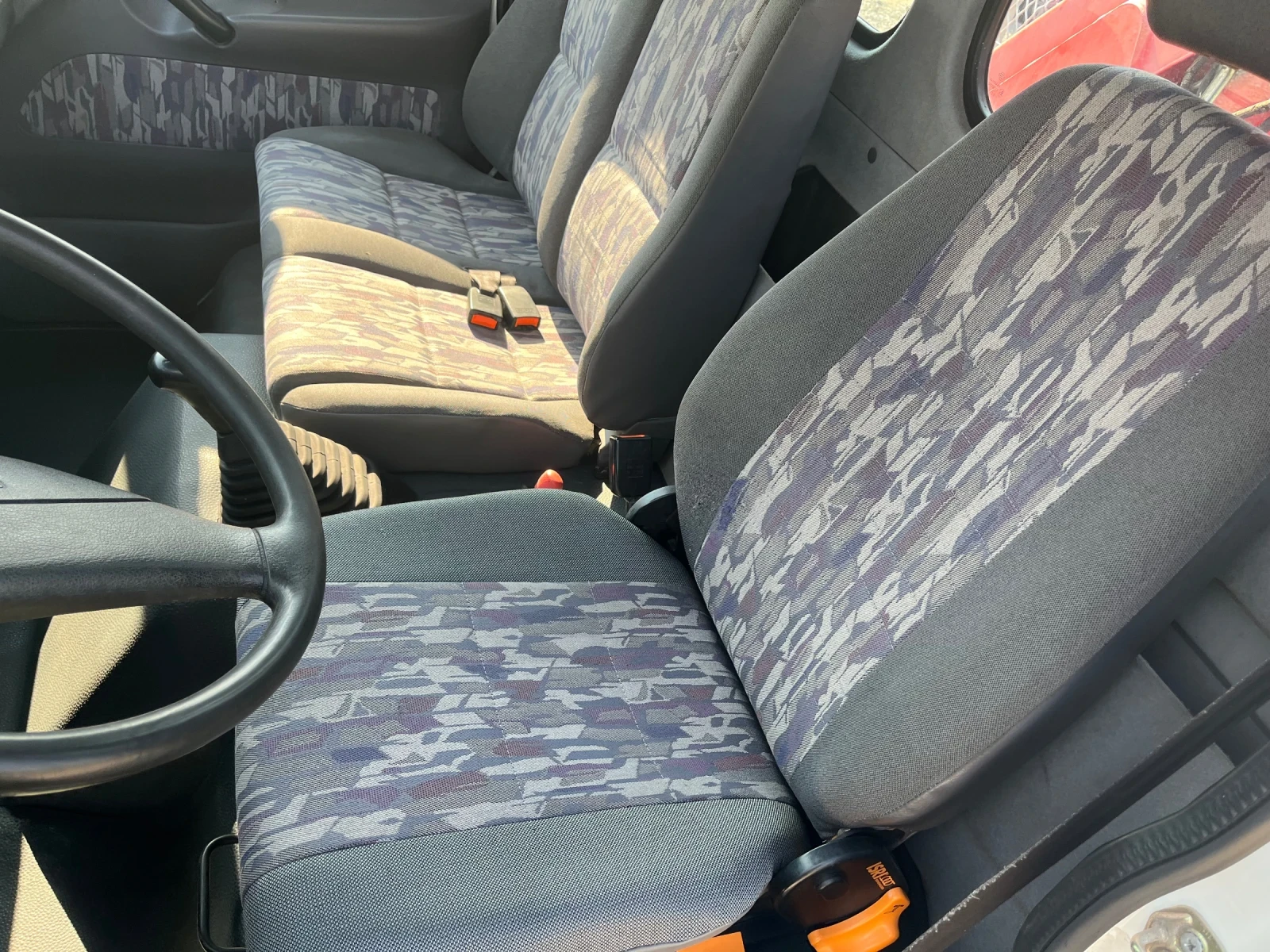 Nissan Atleon 4.0D Самосвал с Кран !, снимка 7 - Камиони - 55747265