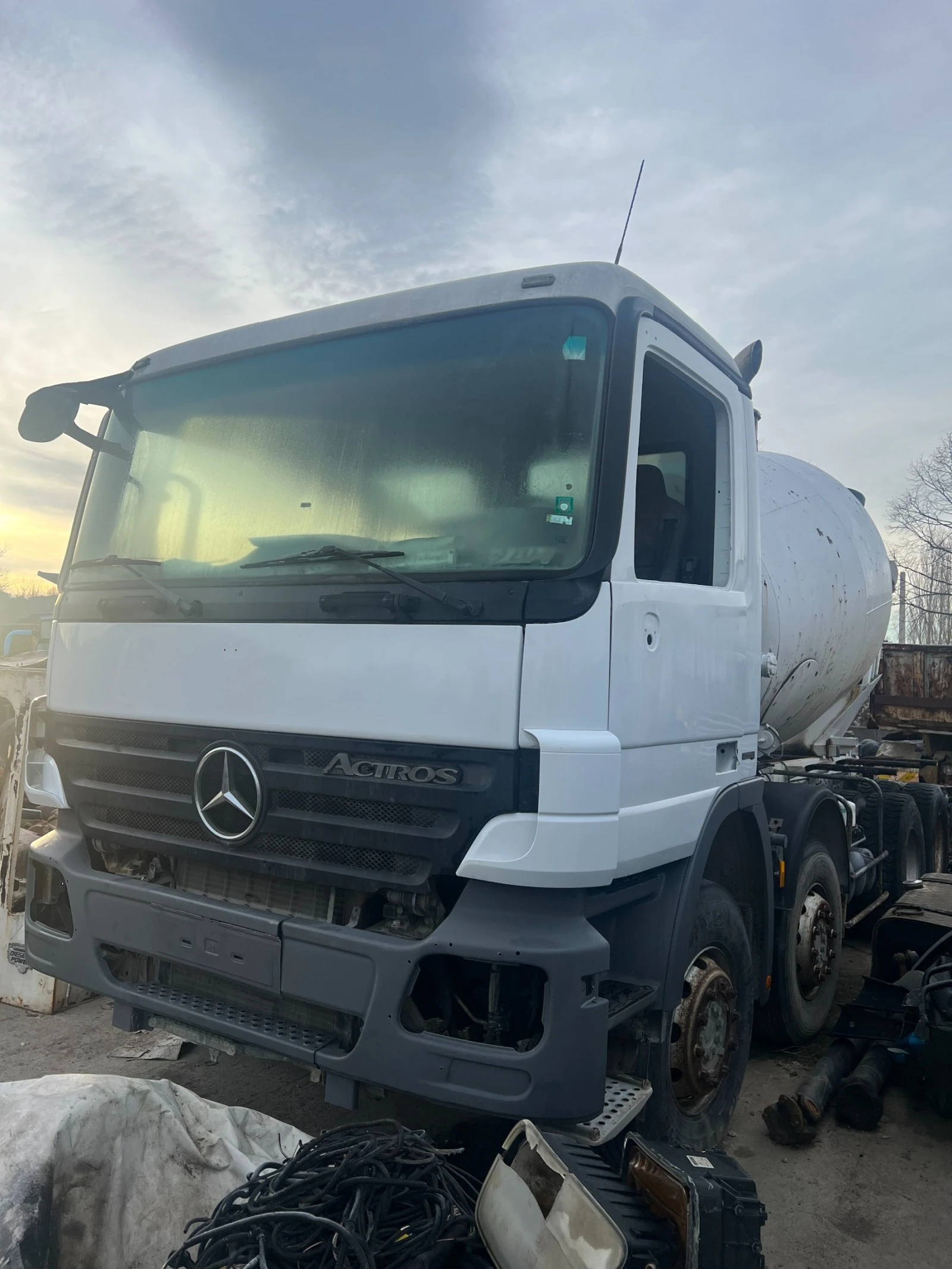 Бетон миксер Mercedes ACTROS - изображение 2