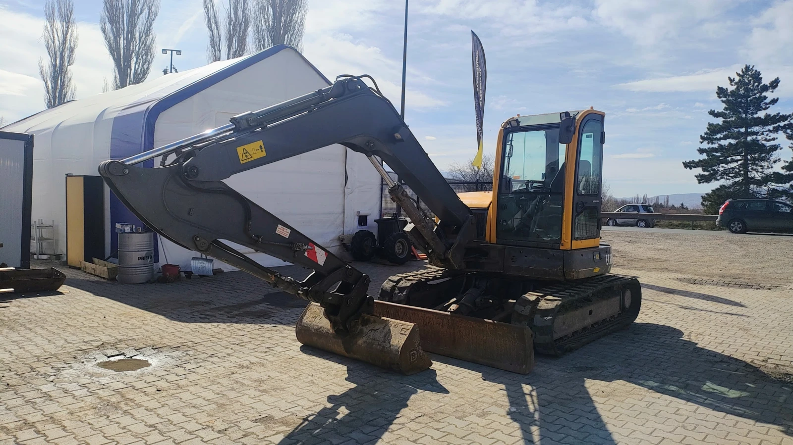 Багер Volvo ECR88  - изображение 4