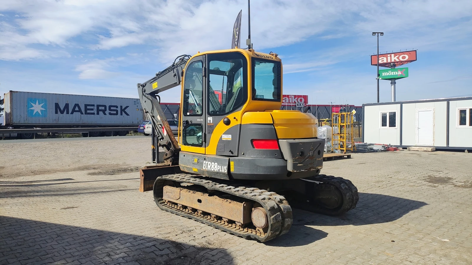 Багер Volvo ECR88  - изображение 2