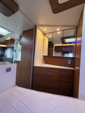 �������� Adria Adora SUPREME-�������/MOVER/���� ����/FULL MAX | Mobile.bg � ����� ������ 9