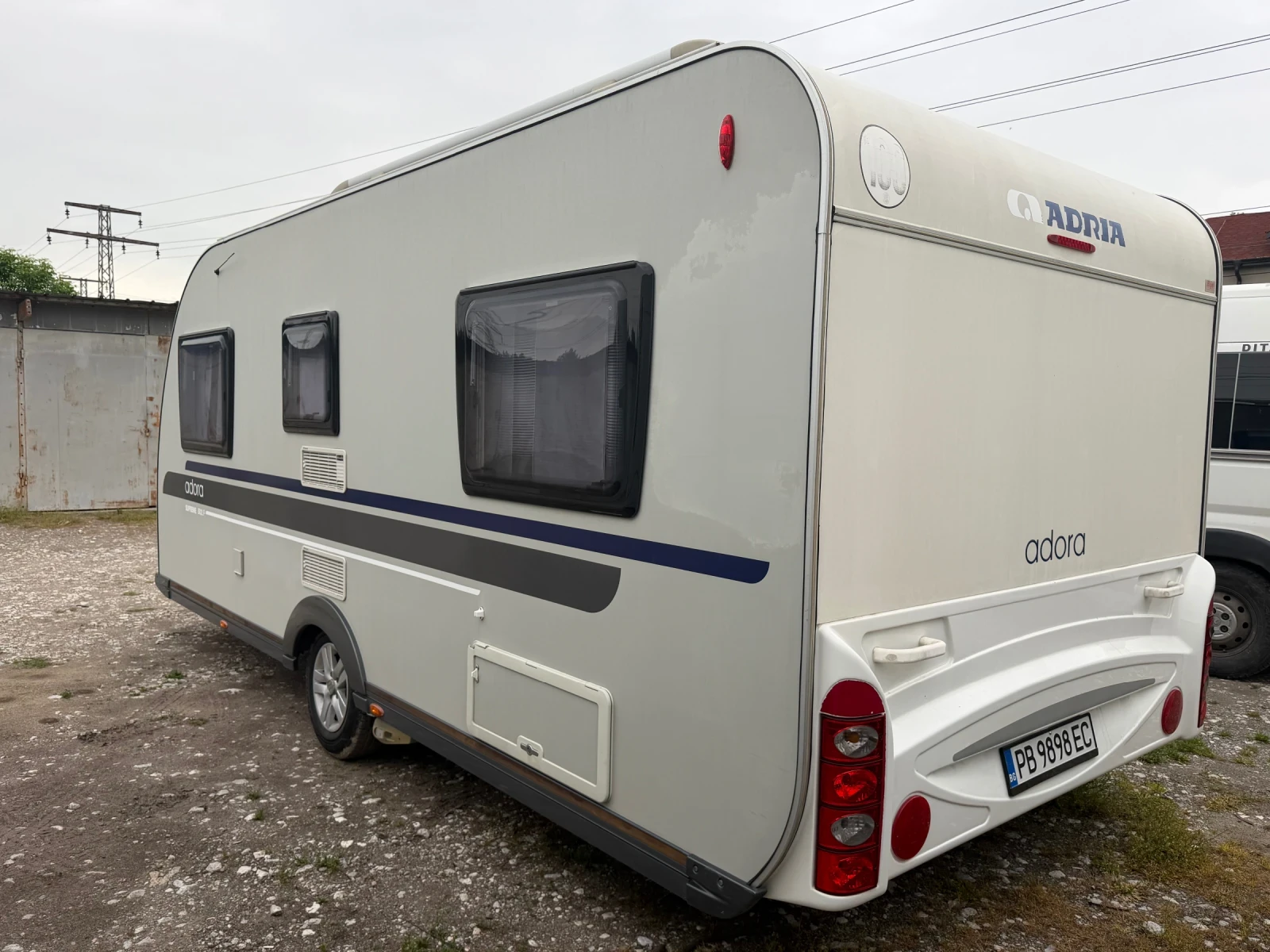 Каравана Adria Adora SUPREME-ФОРСЕЛТ/MOVER/КАТО НОВА/FULL MAX, снимка 3 - Каравани и кемпери - 54488978