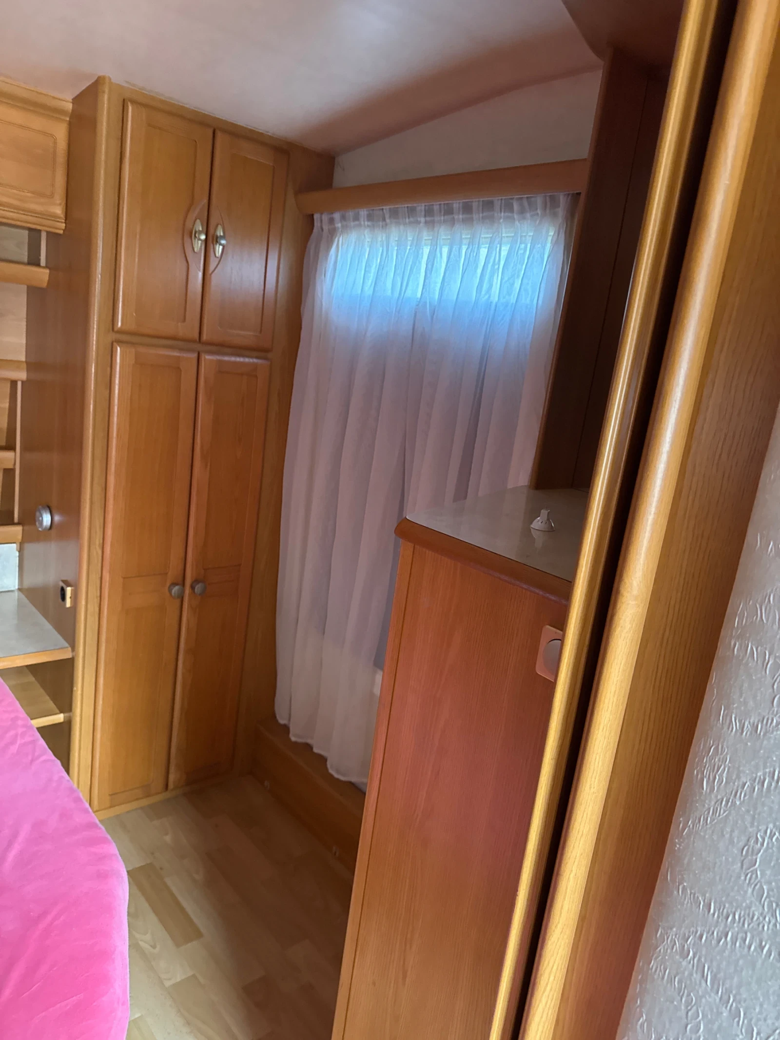 �������� Tabbert Comtesse Goldedition | Mobile.bg � ����������� 6