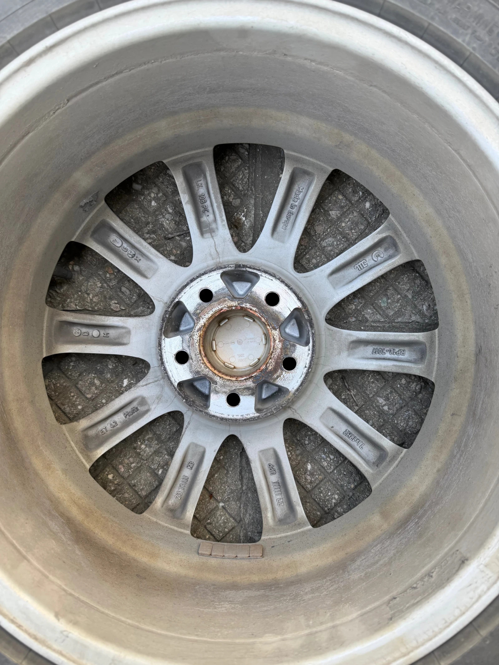 Гуми с джанти Continental 215/65R17, снимка 3 - Гуми и джанти - 54258937