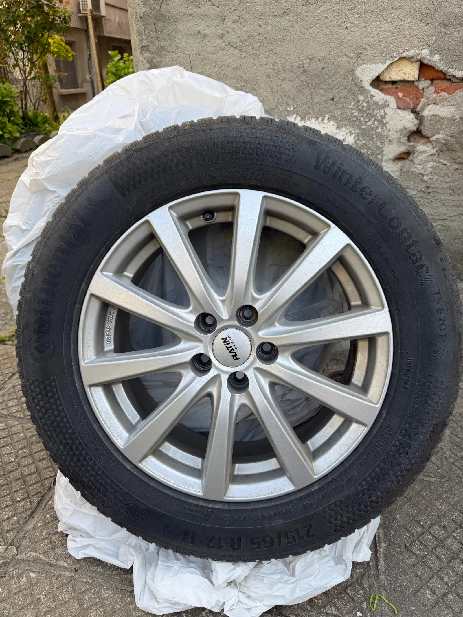Гуми с джанти Continental 215/65R17