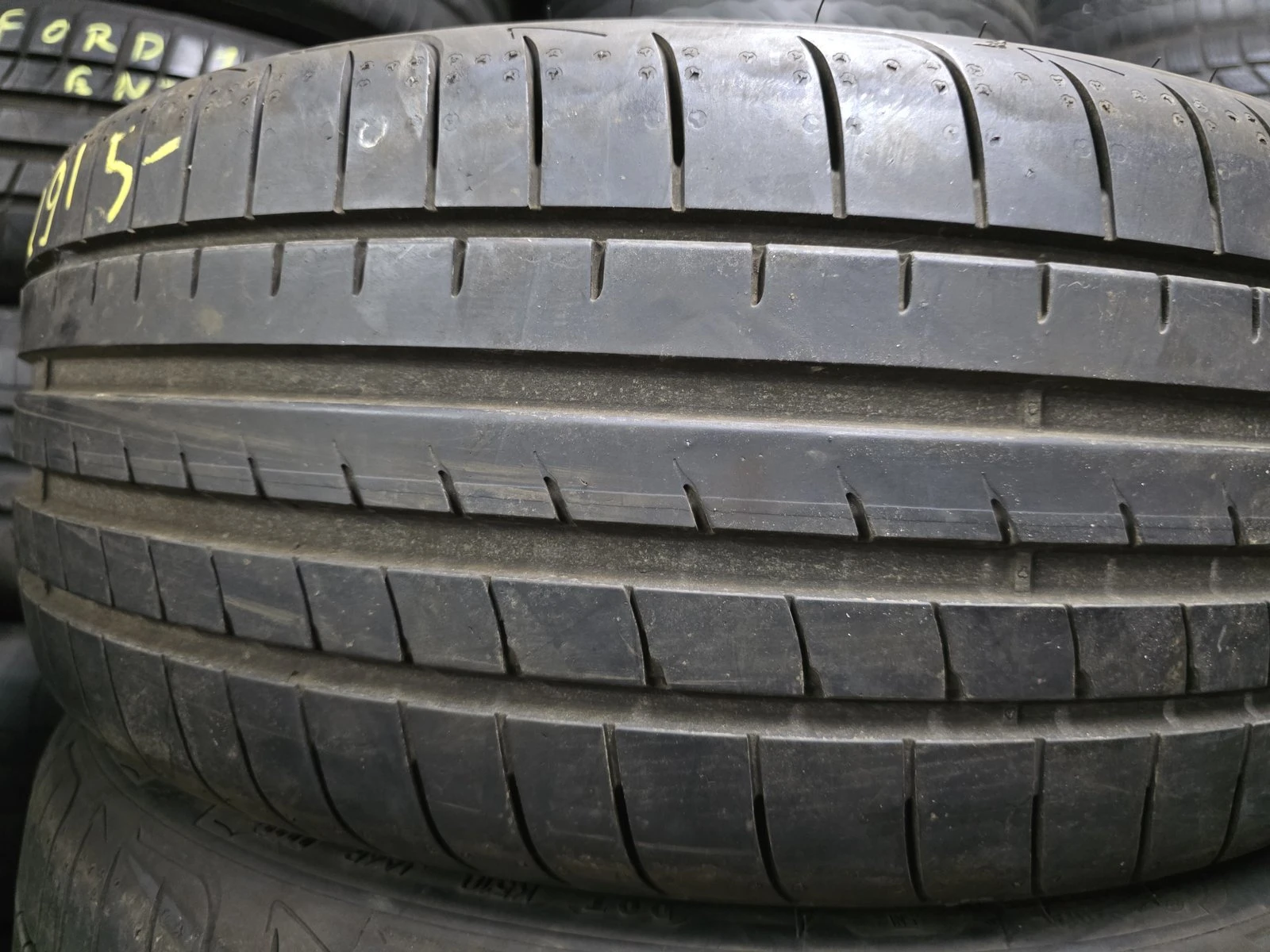Гуми Летни 205/40R18