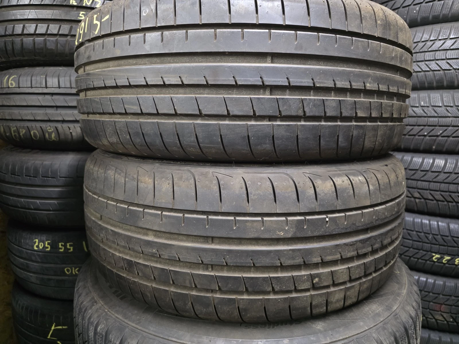 Гуми Летни 205/40R18, снимка 3 - Гуми и джанти - 56730663