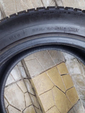 Гуми Всесезонни 235/55R19, снимка 2 - Гуми и джанти - 49567215