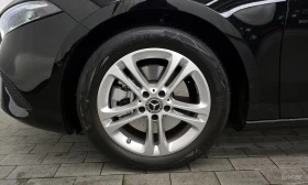 Mercedes-Benz A 220 DISTRONIC| ПАМЕТ| АМБИЕНТ| ПАНОРАМА| 3868км!, снимка 5