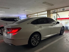 Honda Accord 10Th Generation 2.0 Hybrid Touring, снимка 8