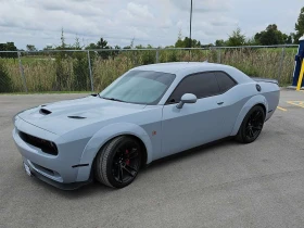 Dodge Challenger * Scat Pack 392 Widebody * CARFAX * , снимка 1