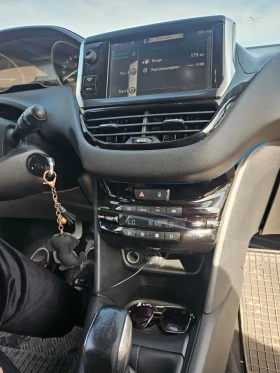 Обява за продажба на Peugeot 208 ~9 900 лв. - изображение 11