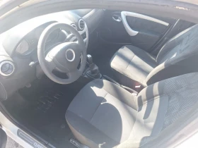 Dacia Logan 1.6 7 места - 4200 € / 8214.49 лв. - 76324419 9