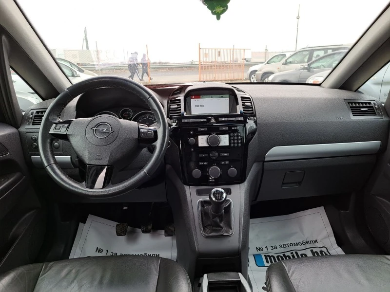 Opel Zafira 2.2i, снимка 8 - Автомобили и джипове - 44096158