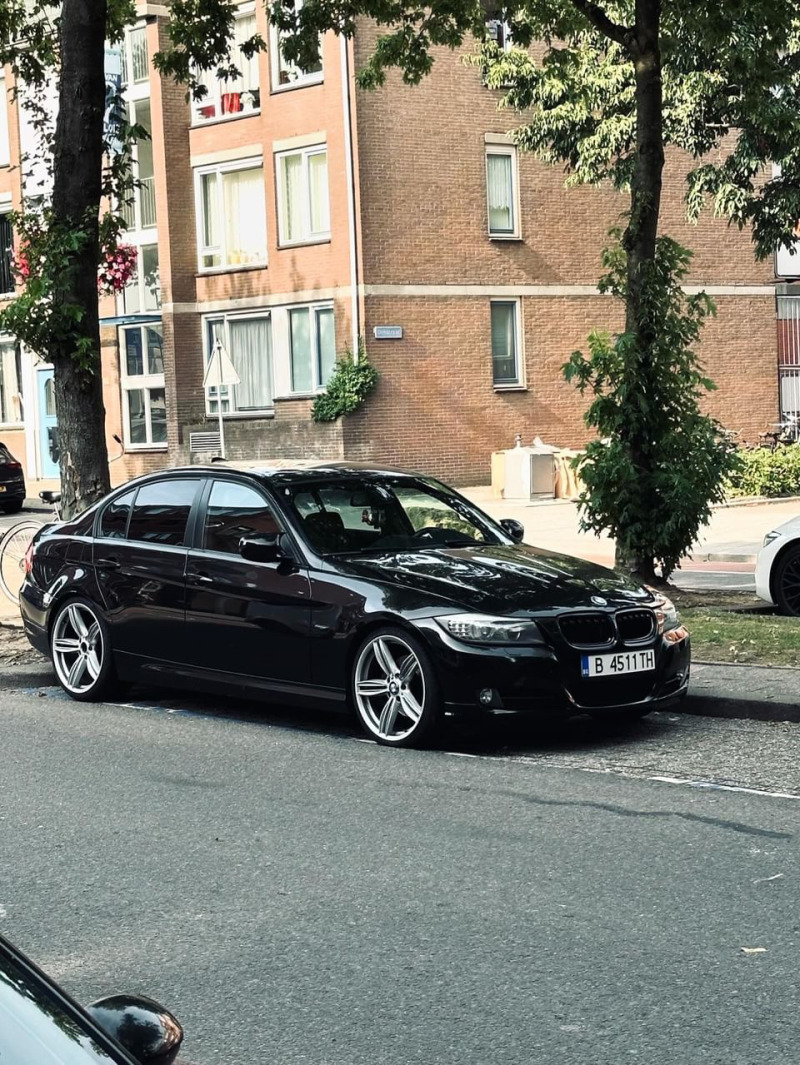 BMW 320, снимка 2 - Автомобили и джипове - 46324966