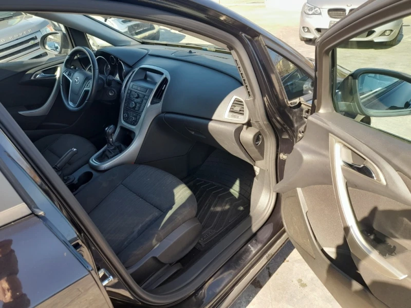 Opel Astra, снимка 8 - Автомобили и джипове - 47233335