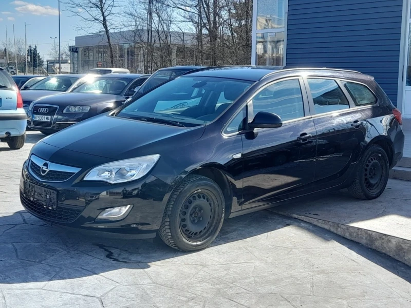 Opel Astra, снимка 1 - Автомобили и джипове - 47233335