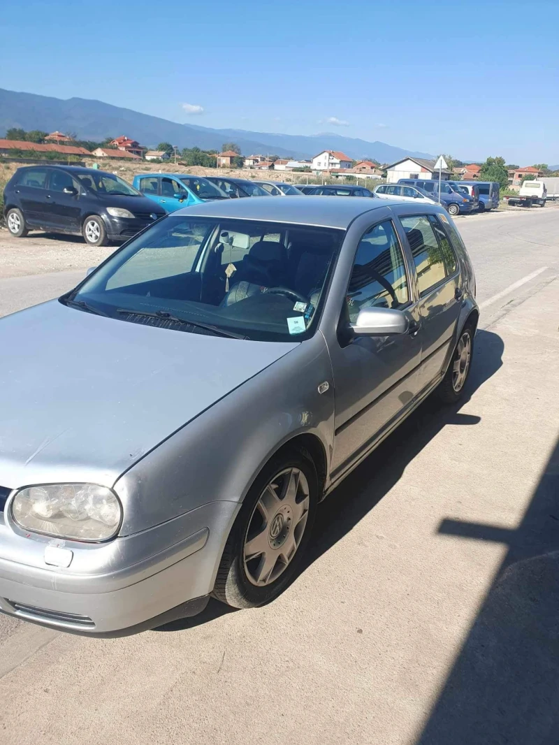 VW Golf, снимка 2 - Автомобили и джипове - 47238785