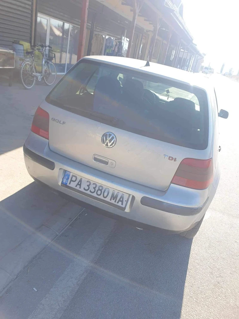 VW Golf, снимка 4 - Автомобили и джипове - 47238785