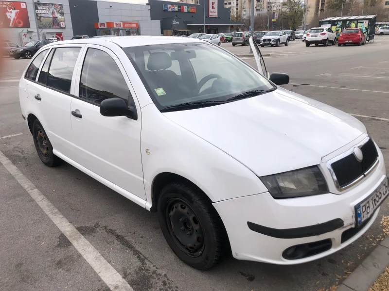 Skoda Fabia Комби, снимка 11 - Автомобили и джипове - 48099747