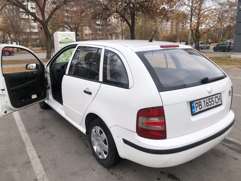 Skoda Fabia Комби, снимка 10 - Автомобили и джипове - 48099747