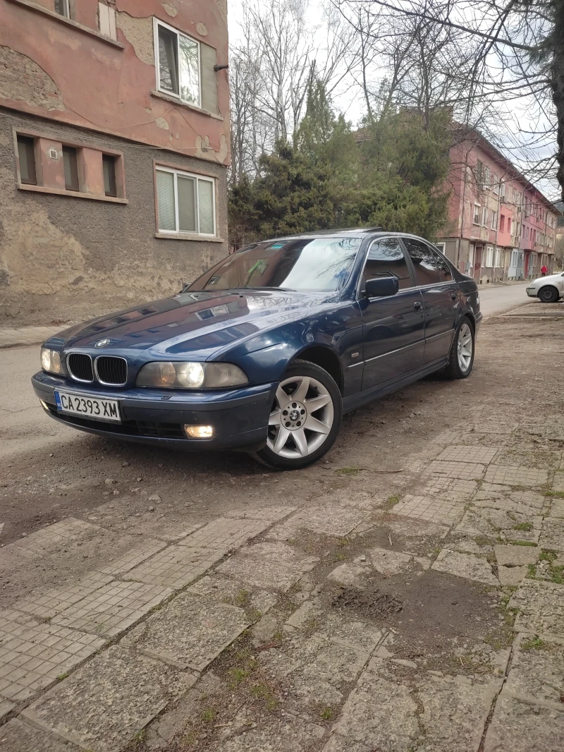 BMW 523 523, снимка 8 - Автомобили и джипове - 48111297