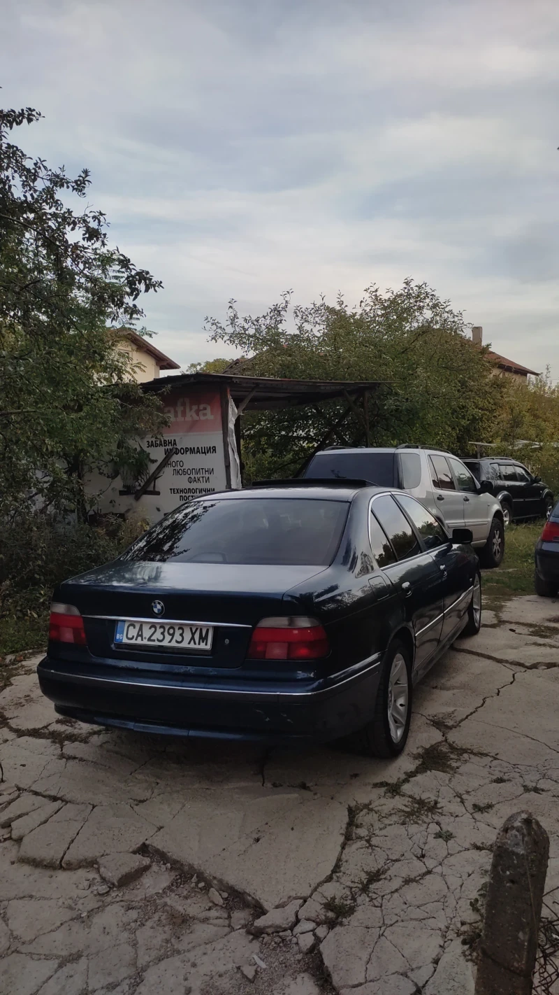 BMW 523 523, снимка 3 - Автомобили и джипове - 48111297