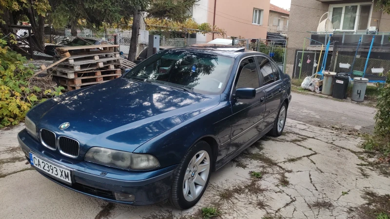 BMW 523 523, снимка 1 - Автомобили и джипове - 48111297