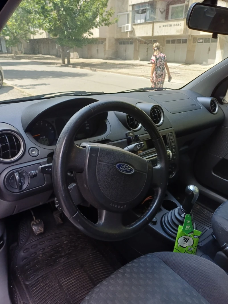 Ford Fiesta, снимка 3 - Автомобили и джипове - 52192875