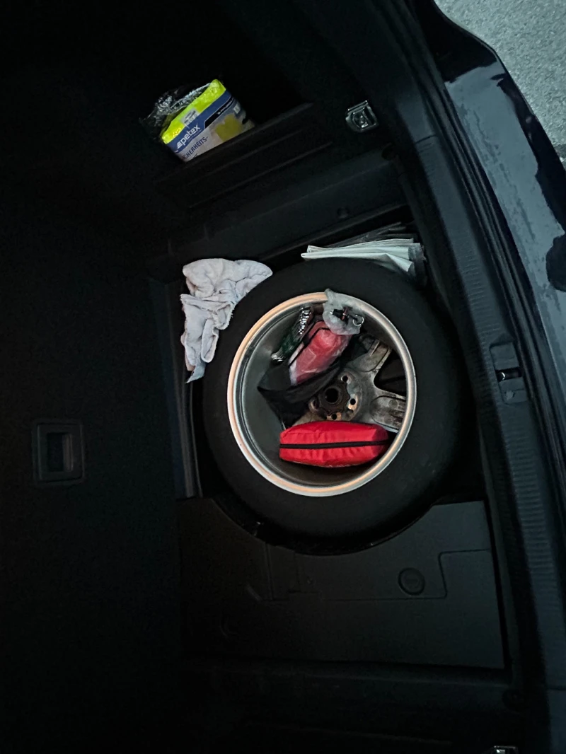 VW Passat, снимка 13 - Автомобили и джипове - 52332224