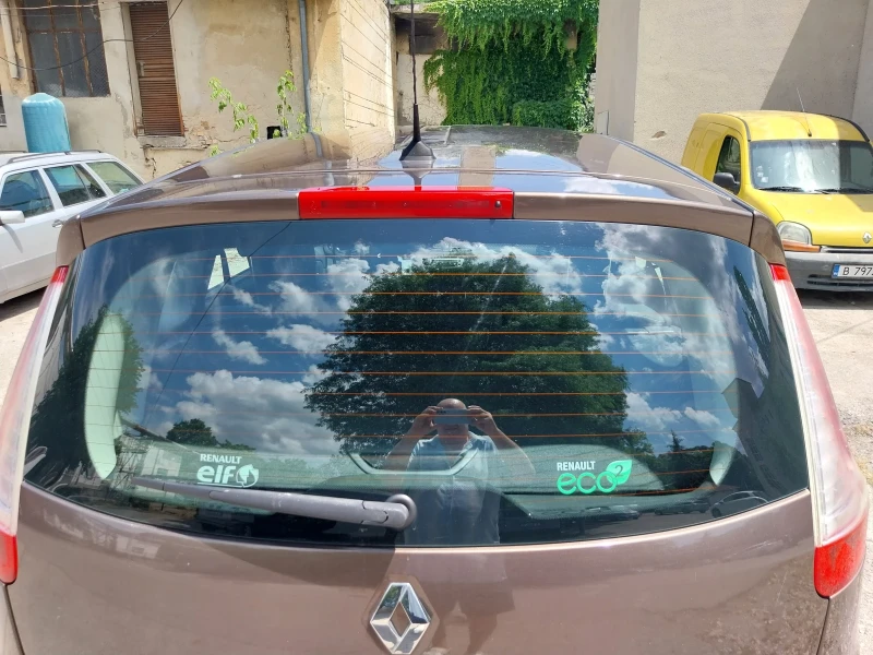 Renault Grand scenic, снимка 3 - Автомобили и джипове - 52385781