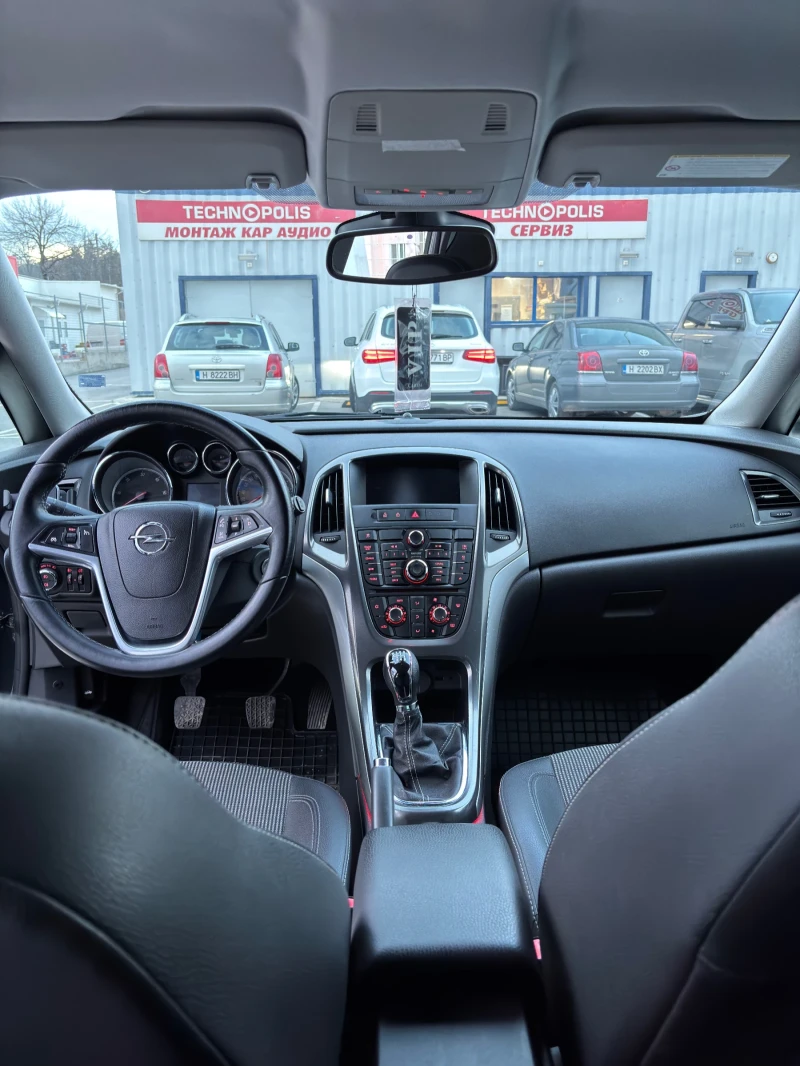 Opel Astra 1.7 cdti, снимка 11 - Автомобили и джипове - 52942691