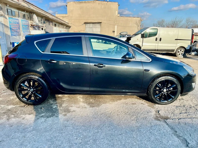 Opel Astra 1.7 cdti, снимка 8 - Автомобили и джипове - 52942691