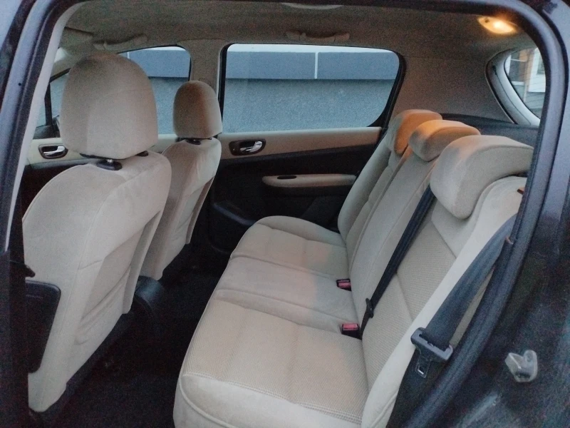 Peugeot 307 2.0 139кс Климатроник 140хил.км Подгреви Парктрон, снимка 14 - Автомобили и джипове - 53089276