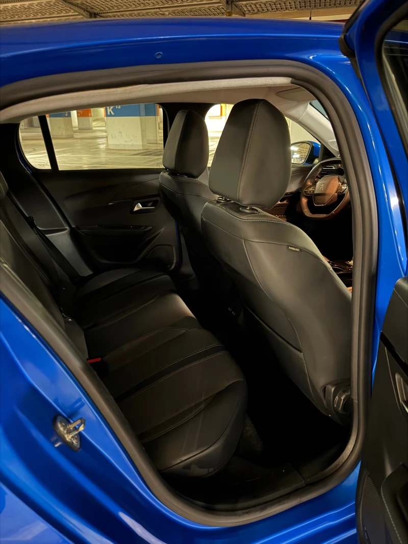 Peugeot 208, снимка 6 - Автомобили и джипове - 53406028