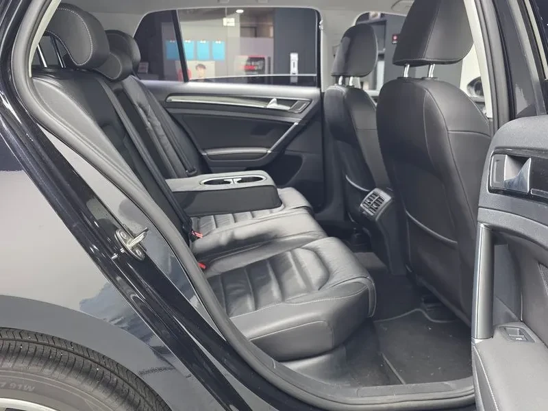 VW Golf, снимка 12 - Автомобили и джипове - 54969258