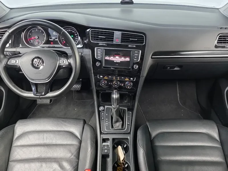 VW Golf, снимка 7 - Автомобили и джипове - 54969258