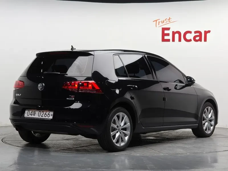 VW Golf, снимка 2 - Автомобили и джипове - 54969258